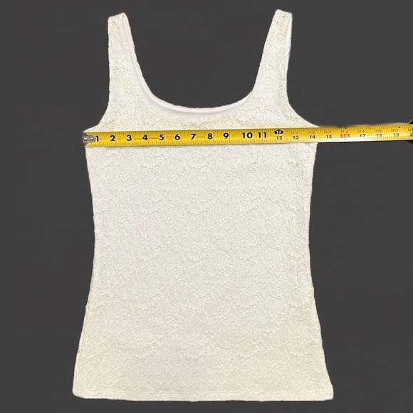 🖤 White House Black Market Tank with Lining | Floral Lace | Ivory | Size XS - Picture 6 of 7